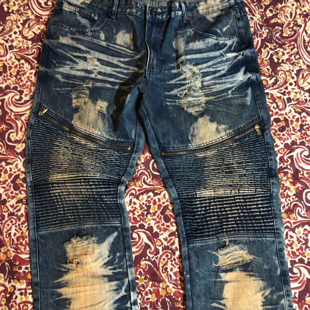 Stitches & Rivets Acid Washed Jeans - Picture 2 of 6